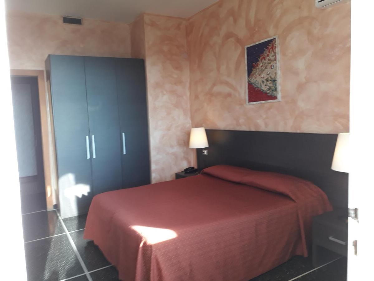 Hotel Palace Varazze Dış mekan fotoğraf