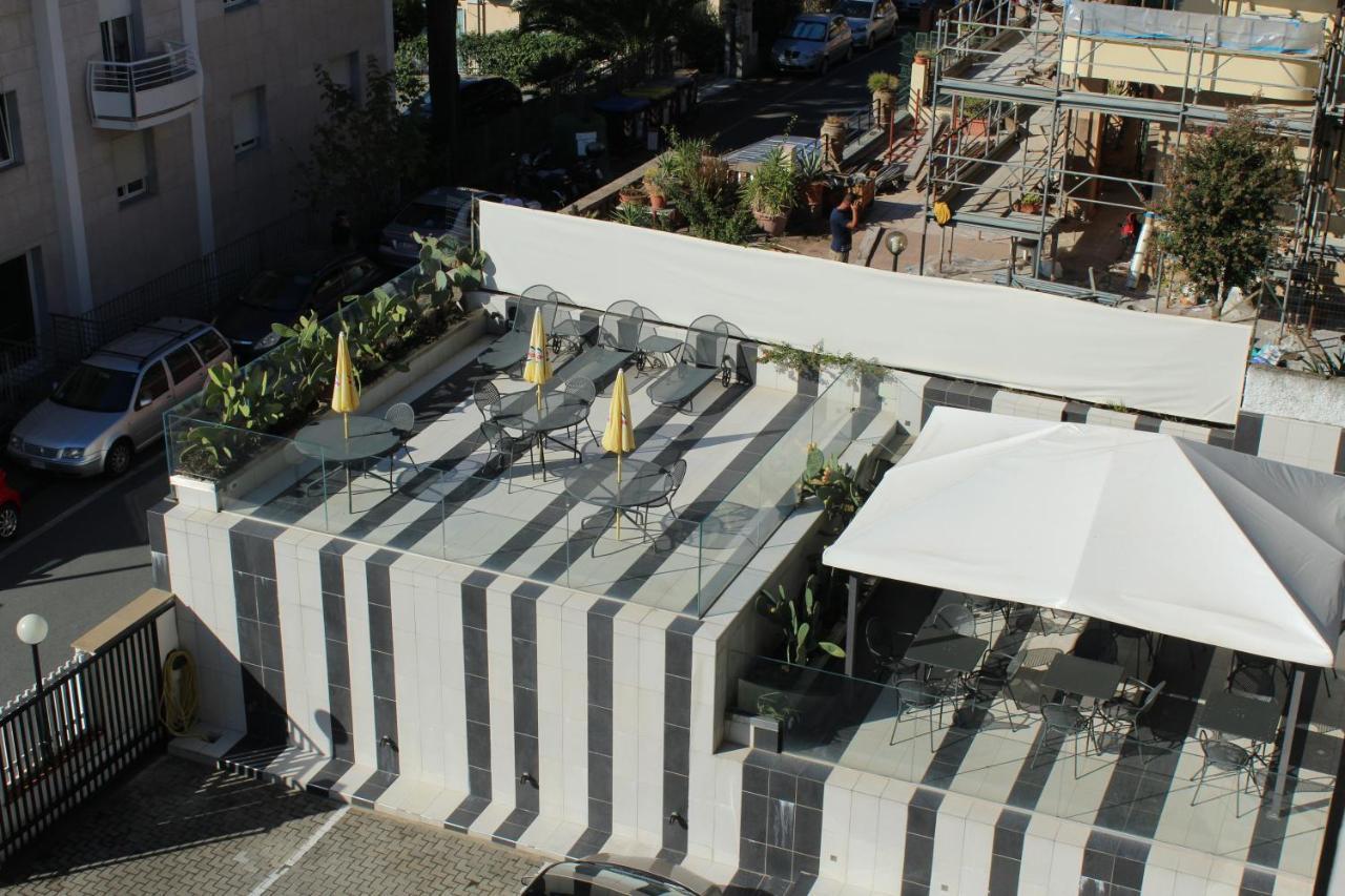 Hotel Palace Varazze Dış mekan fotoğraf